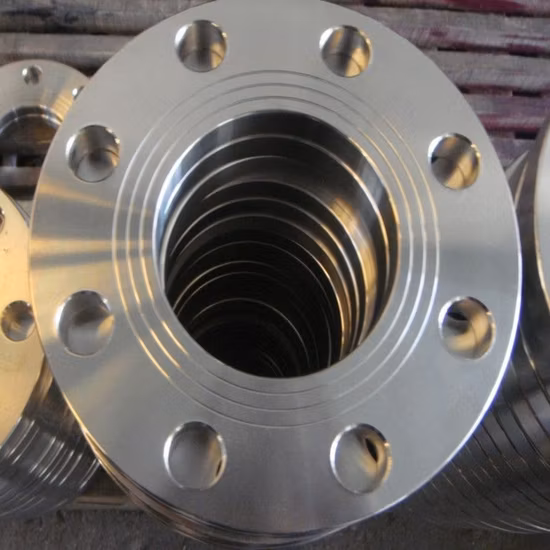 Flansch A105 Kohlenstoffstahl geschmiedeter Rohrflansch 150lb, 300lb, 600lb, Pn10, Pn16, Pn25 mit Gewinde/flach/los/Ankerflansch